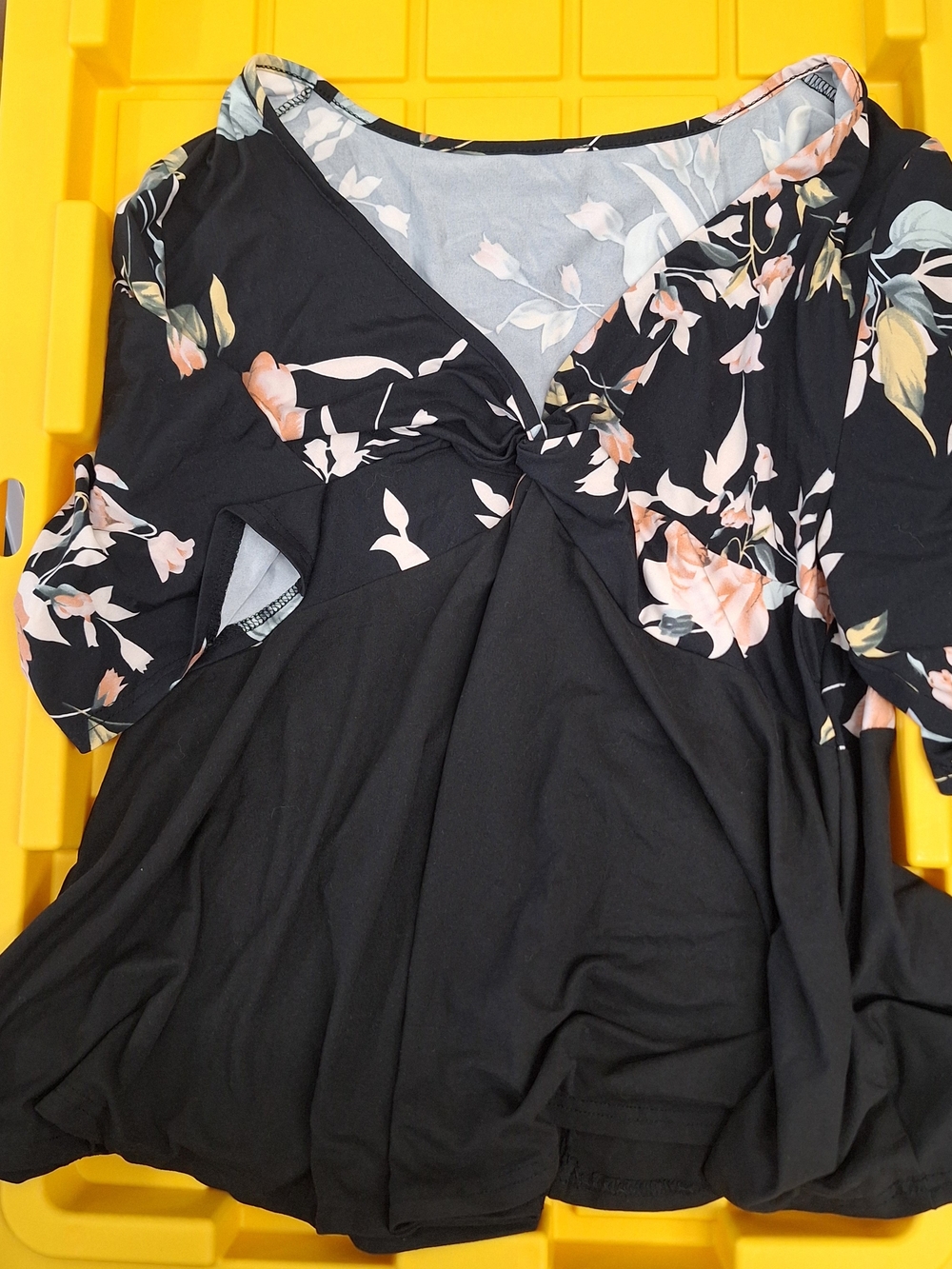 SHEIN Black Floral Twist-Front Women’s Top